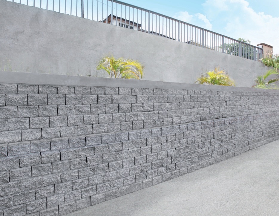 Réalisation - Mur de soutènement Leromur standard sapeb | Béton Futé : Sapeb Martinique, Préfakit, SDPI