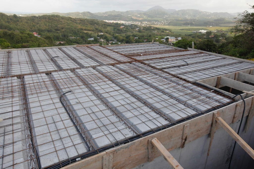 Réalisation - Planchers Poutrelles précontraintes sapeb | Béton Futé : Sapeb Martinique, Préfakit, SDPI